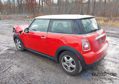 2011 Mini Cooper из США, поврежденный, VIN WMWSU3C51BT091901